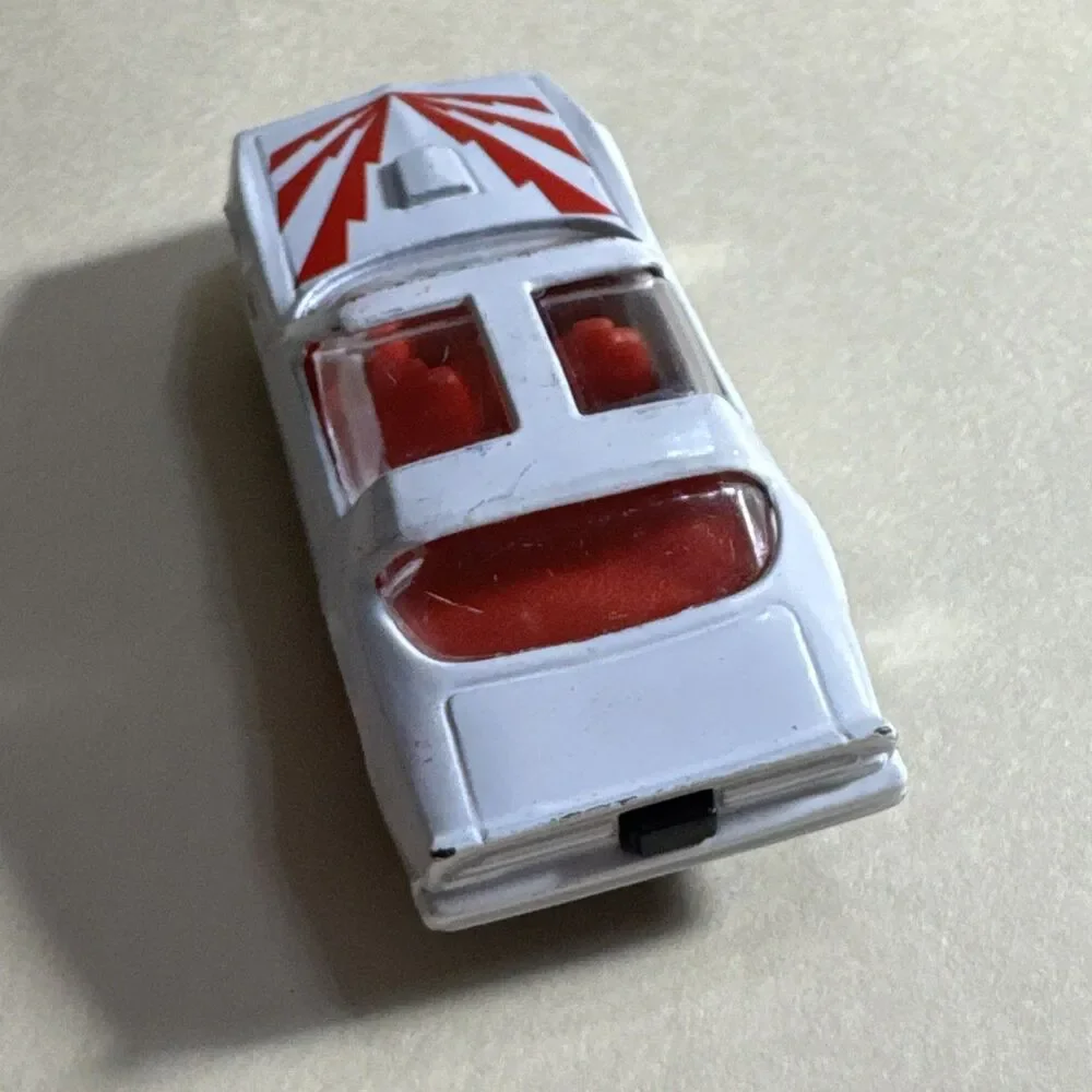 Zee Toys Zylmex Pontiac Firebird T-Top D93 White Red Hood Decal 1:64 Model Car